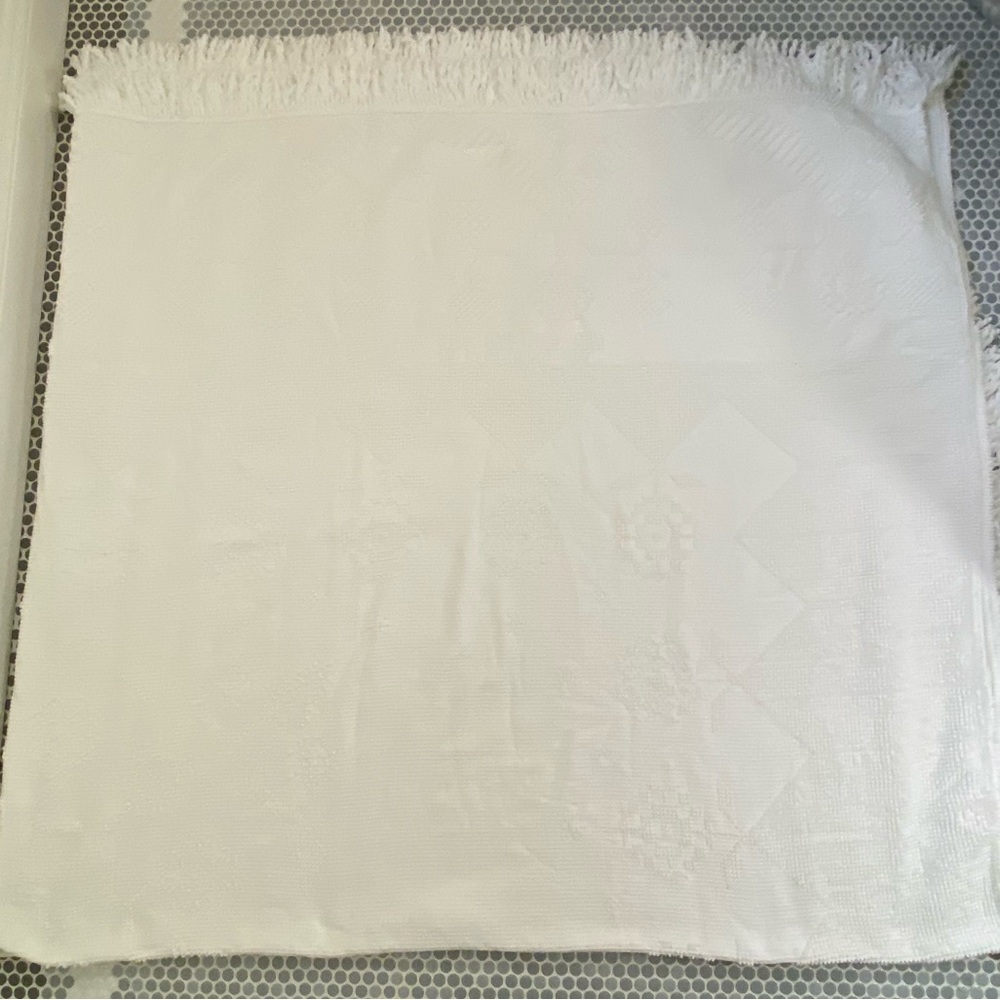 Bates of Maine Queen Elizabeth Cotton Matelasse King Size Bedspread White Cotton - Picture 3 of 16